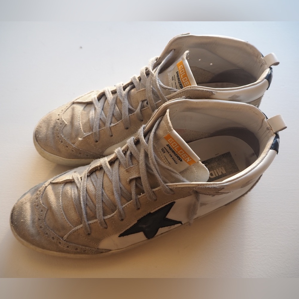 Men’s Mid Star white with black star Golden Goose size 44